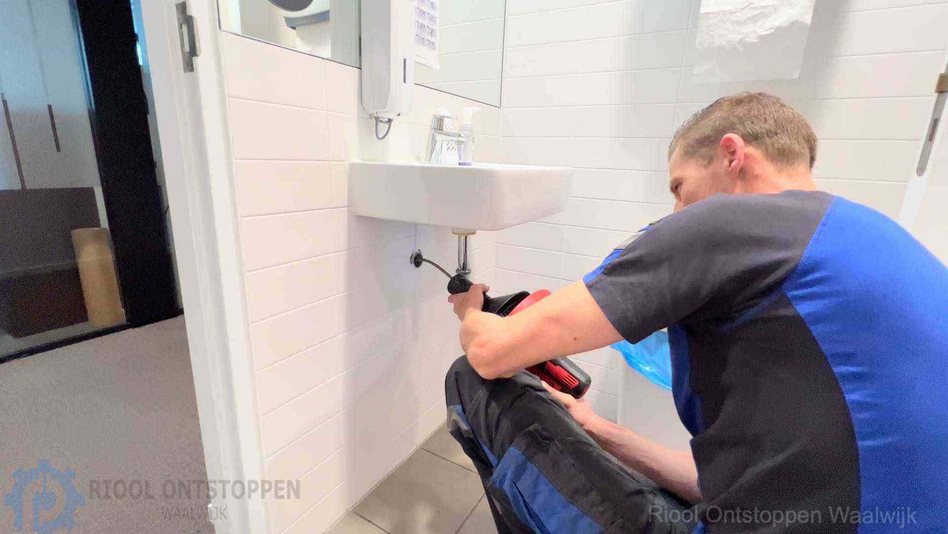 Afvoer ontstoppen Waalwijk